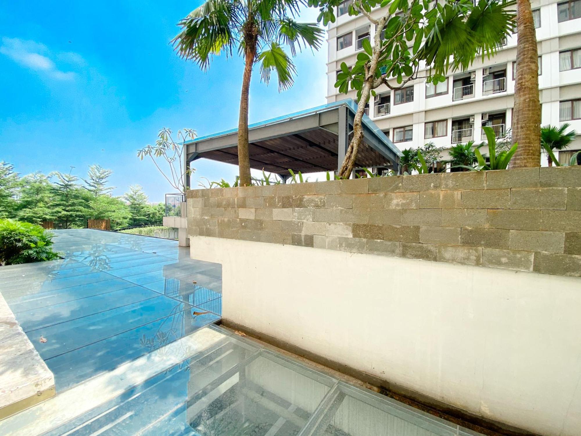 Homey No Kitchen At Gateway Park Lrt By Travelio Apartemen